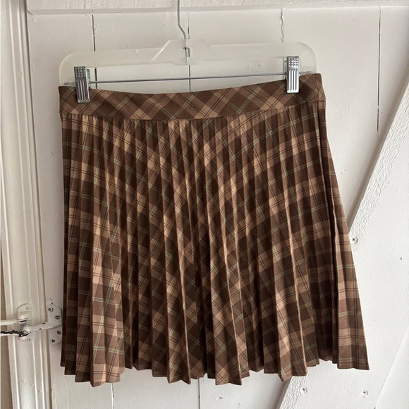 Sunday Best Aritzia Brown and Green Plaid Pleated Mini Skirt Size 6 - Picture 1 of 5